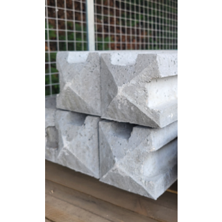 FPSLPC240 2.4m Slotted Concrete Pointed Corner Post