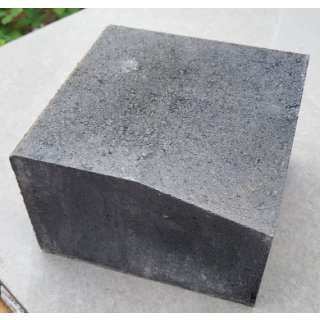KLHBF90ICCHAR Kerb Large Half Battered Flat 90 Degree Int Charcoal