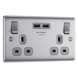(w) NBS22U3G-012 BRUSHED STEEL 2 GANG 13A SWITCHED SOCKET +2 USB